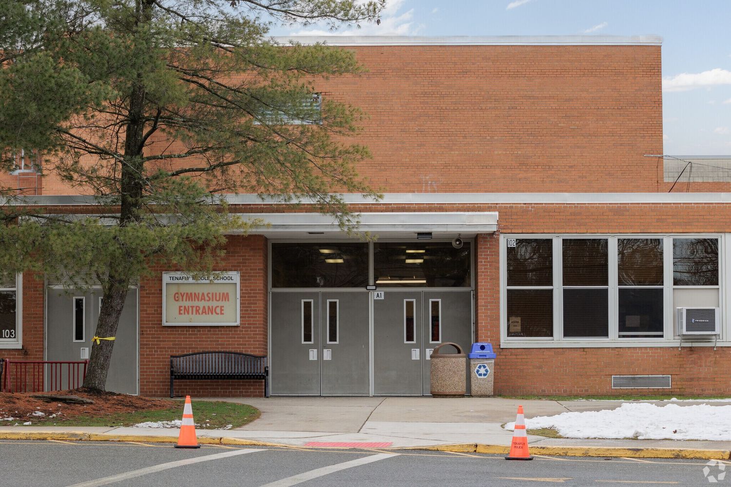 Tenafly Middle School, a education project by EAJ Services